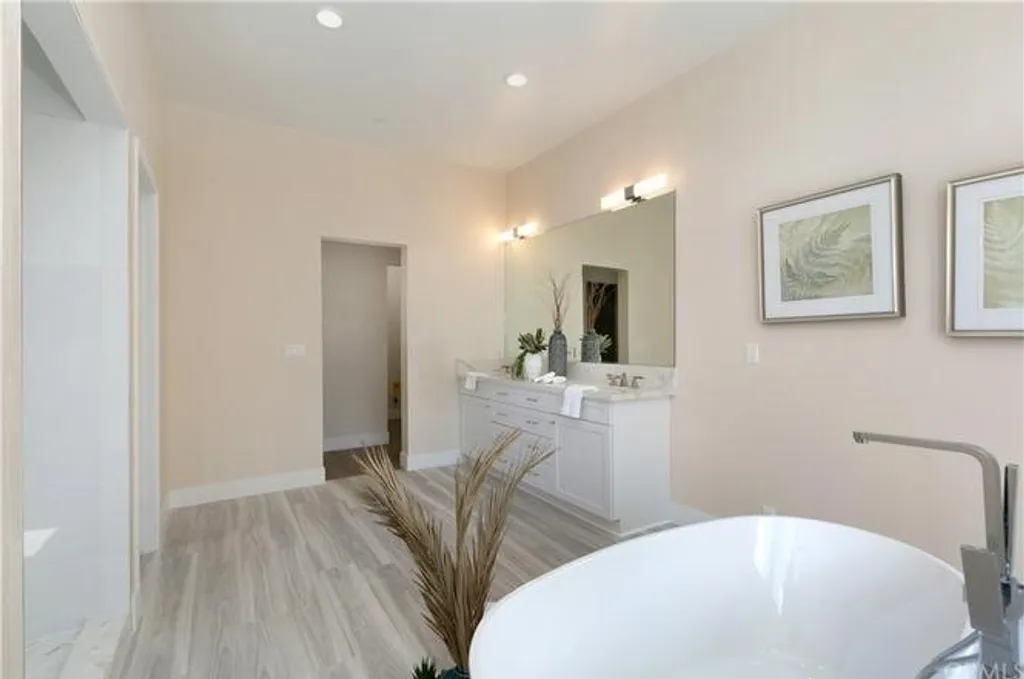 Additional image 25 of 14142 Dall LN, North Tustin, CA 92780