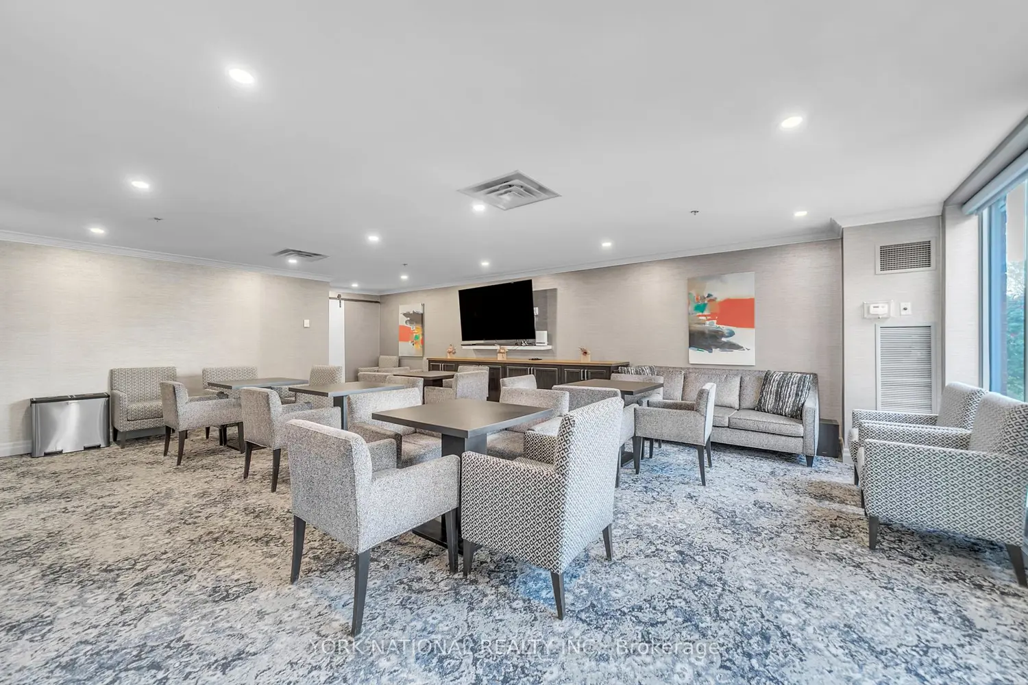 Additional image 14 of 14924 Yonge Street 408