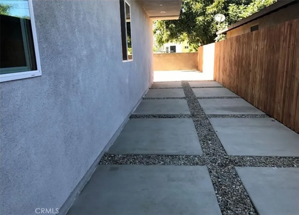 Additional image 18 of 221 W 85th St, Los Angeles, CA 90003