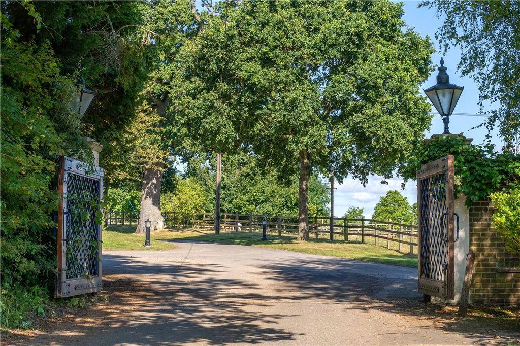 Additional image 35 of 7 bed equestrian for saleThe Whole | Hillfields Farm, Lower Basildon, Reading, Berkshire RG8
