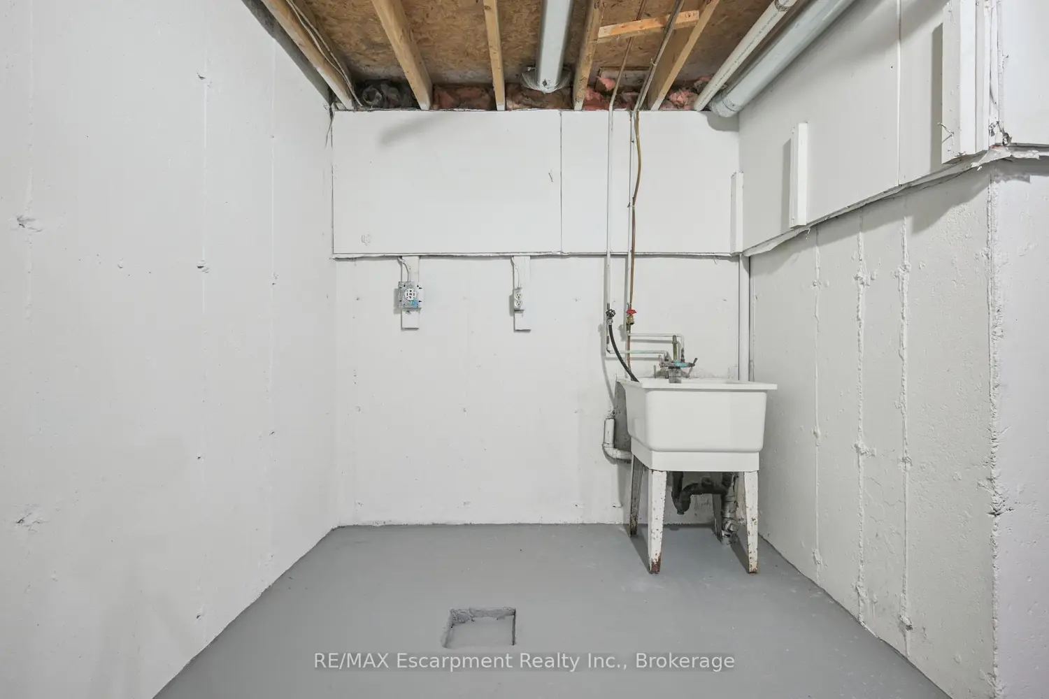 Additional image 17 of 40 Imperial Road 71