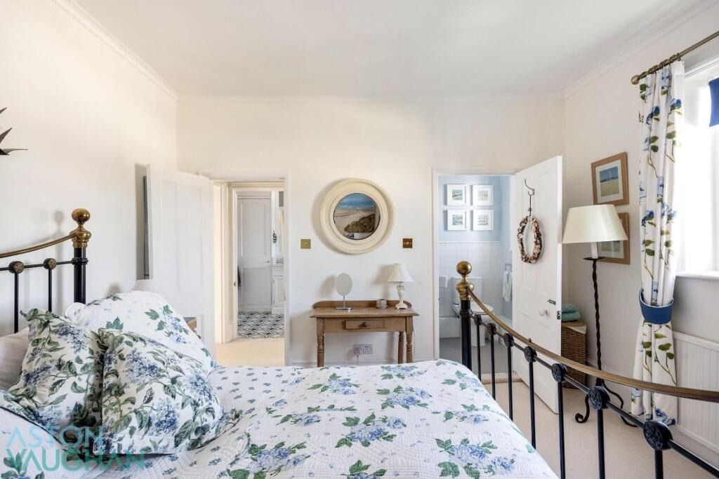 Additional image 11 of 3 bed flat for saleLewes Crescent, Brighton BN2