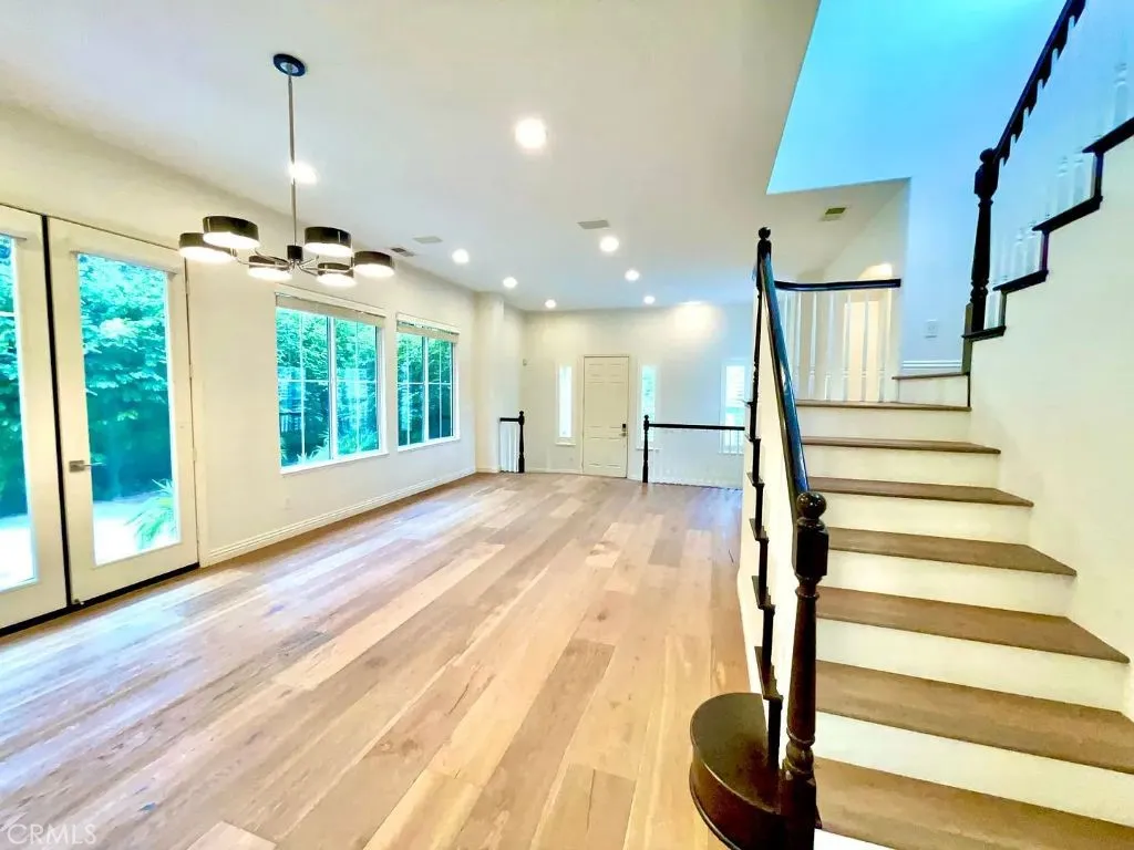 Additional image 8 of 8058 Gilman Ct, La Jolla, CA 92037