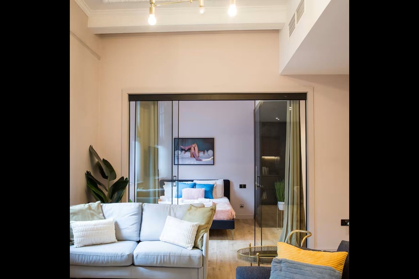 Additional image 4 of 2 Bed Flat, Charlotte Street, M1, N1 7GU