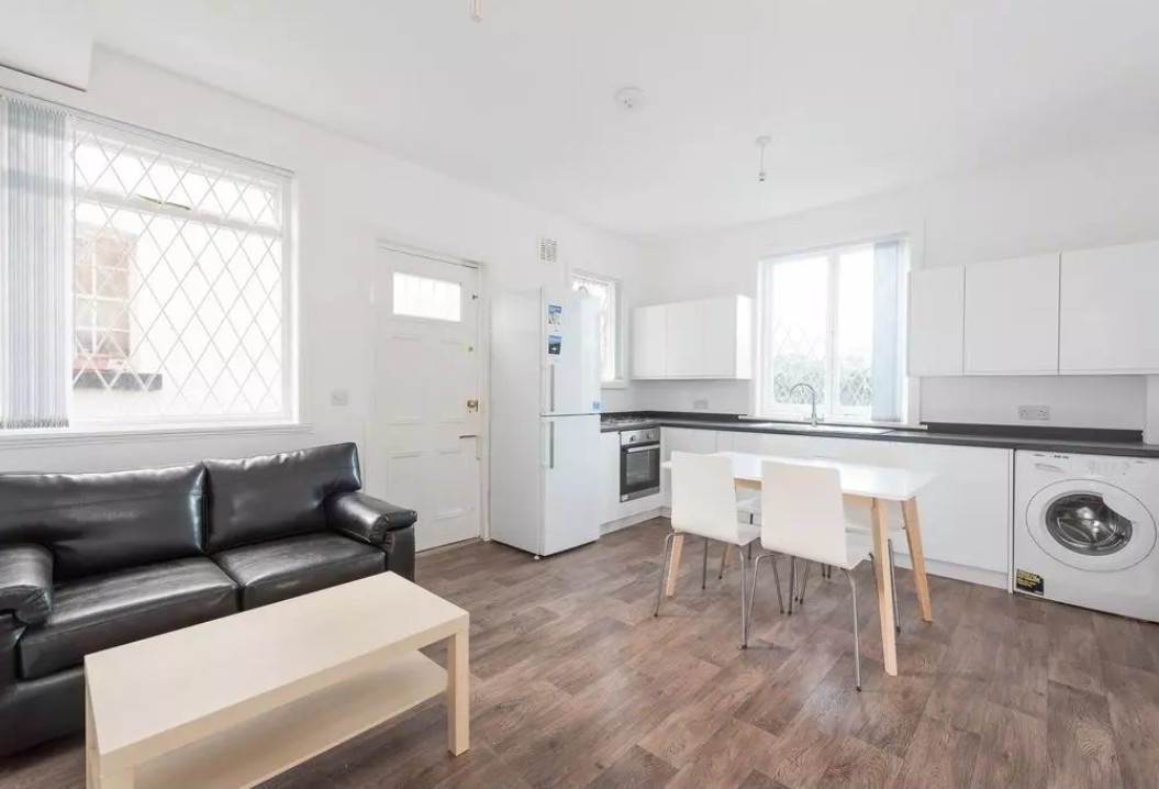 Room in a Shared House, Kingston Terrace, LS2, N1 7GU