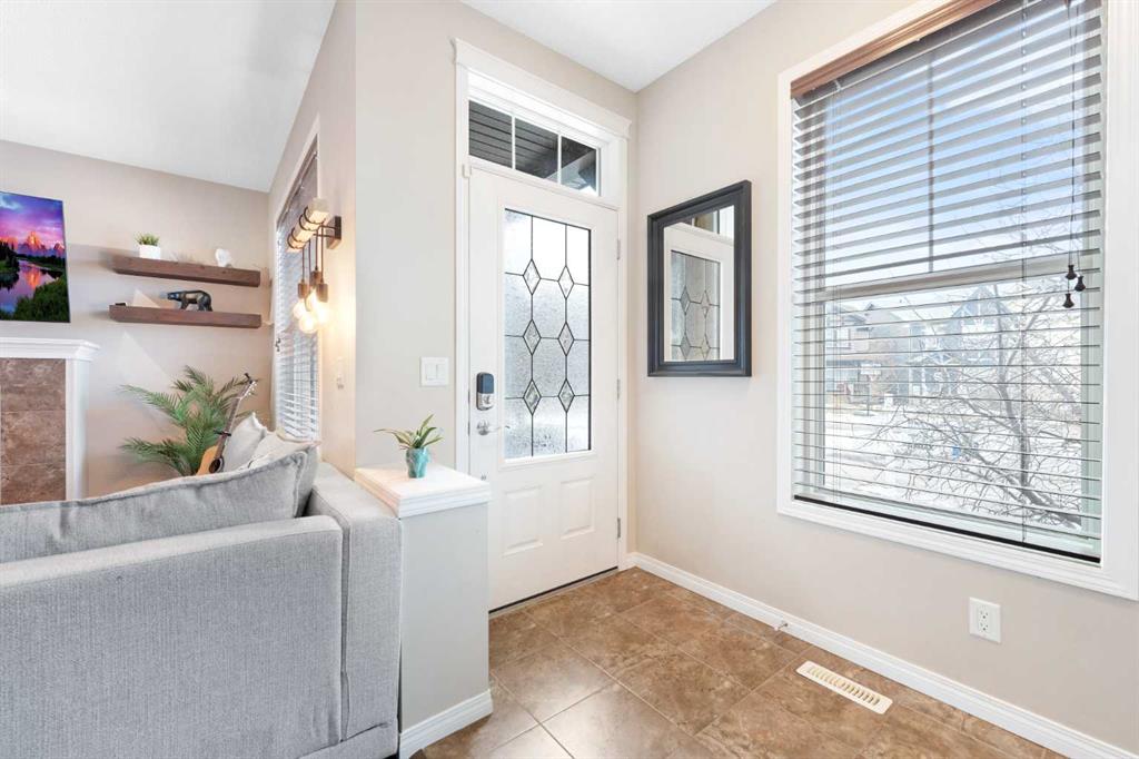 Additional image 2 of 24 New Brighton Court SE, Calgary, AB, T2Z 0Y1