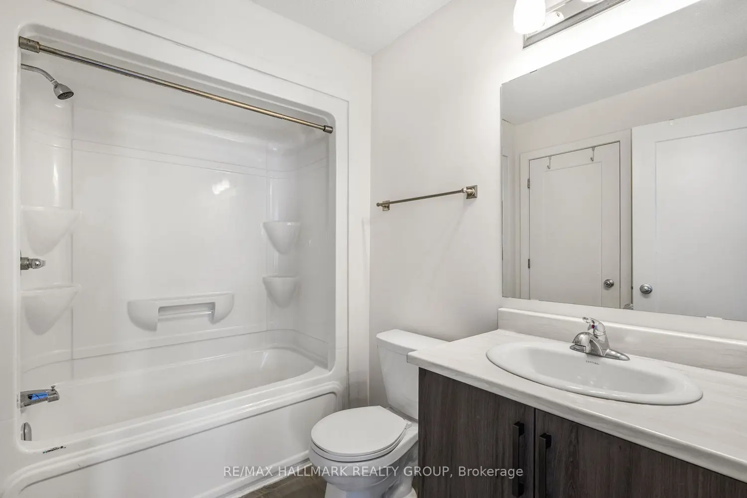 Additional image 11 of 877 Platinum Street