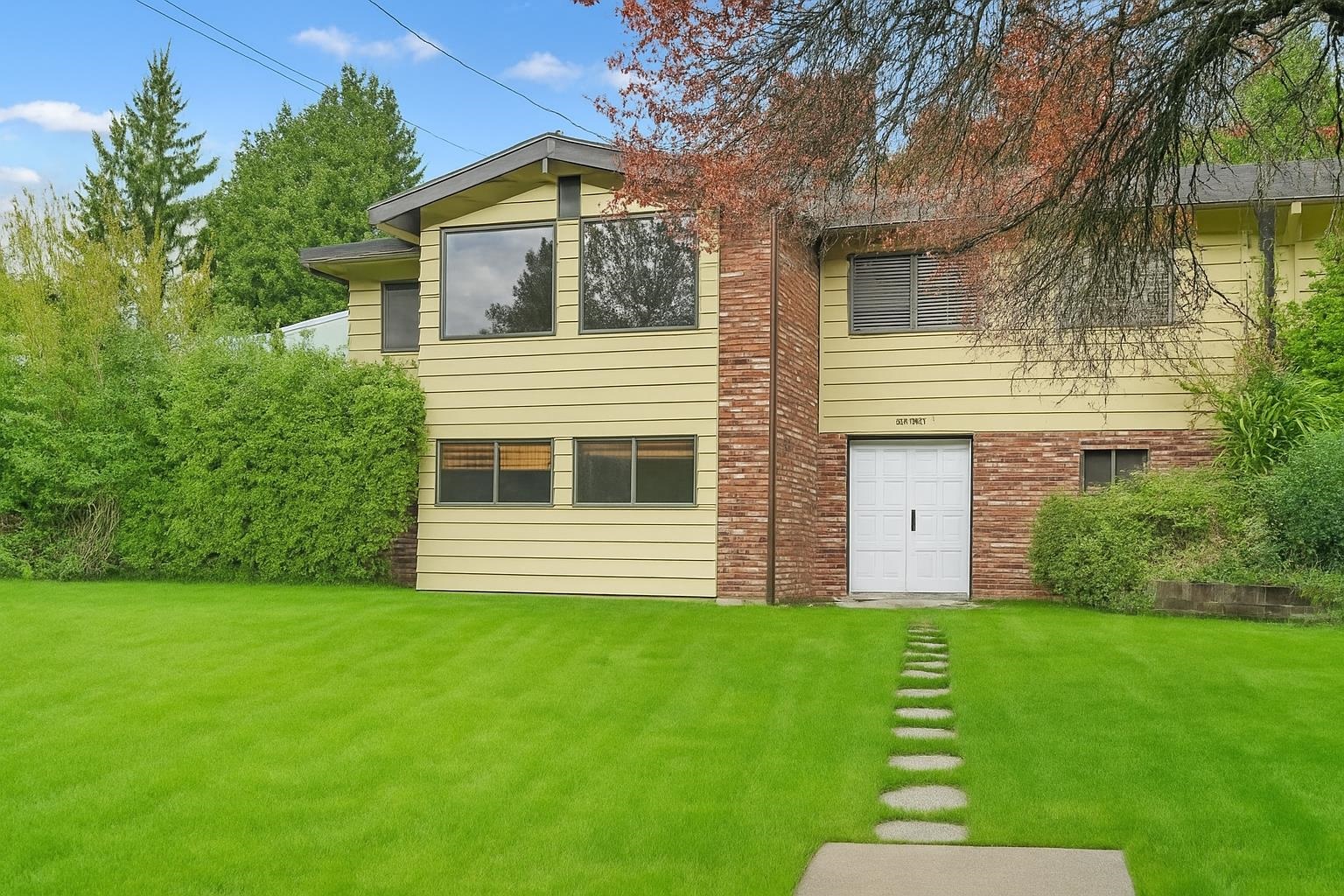 1987 Cape Horn Avenue, Coquitlam, BC, V3K 1J2