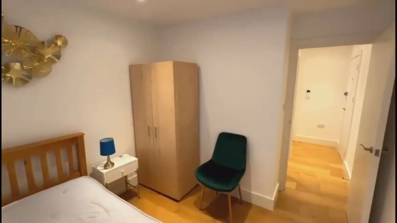 Additional image 9 of 1 Bed Flat, Umberston Street, E1, N1 7GU