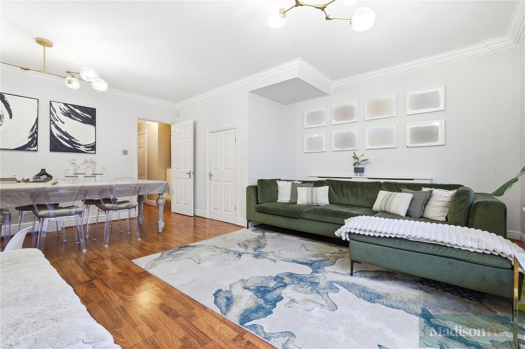 Additional image 4 of 4 bed terraced house for saleRegents Place, Loughton, Essex IG10