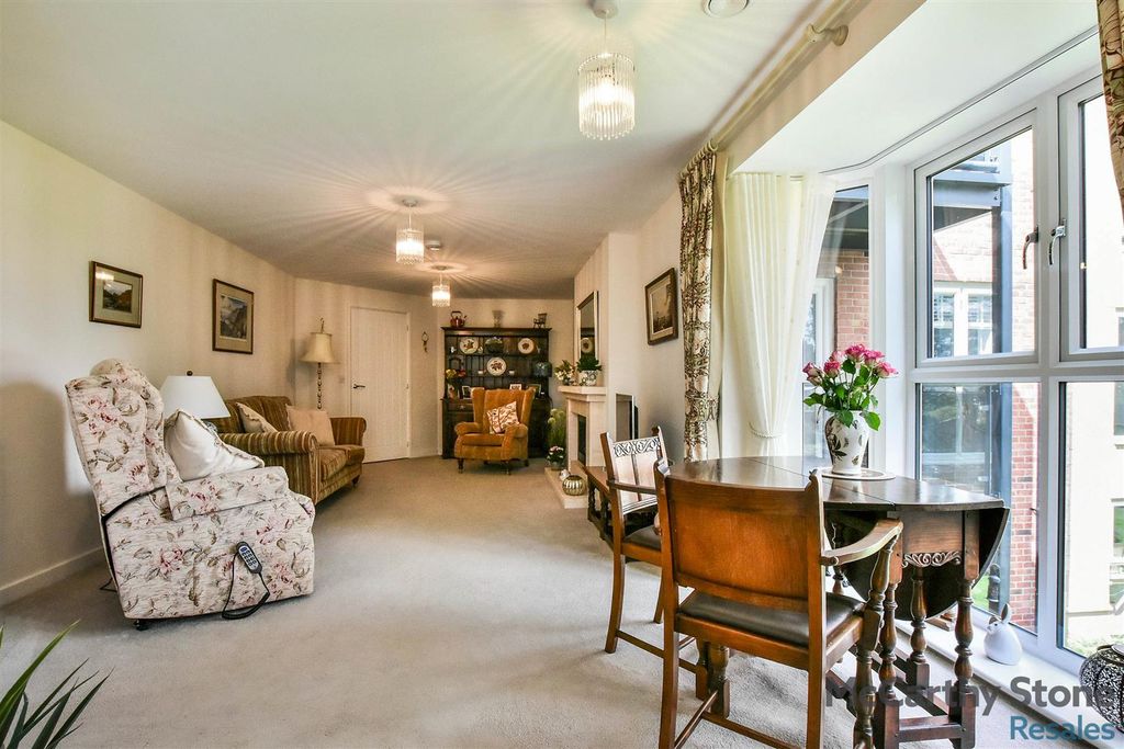 Additional image 5 of 2 bed flat for saleNorthwich Road, Knutsford, Cheshire WA16