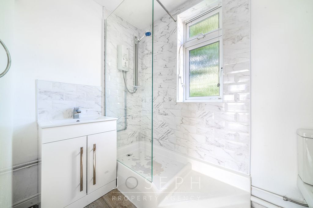 Additional image 12 of 26 bed property for saleLacey Street, Ipswich IP4