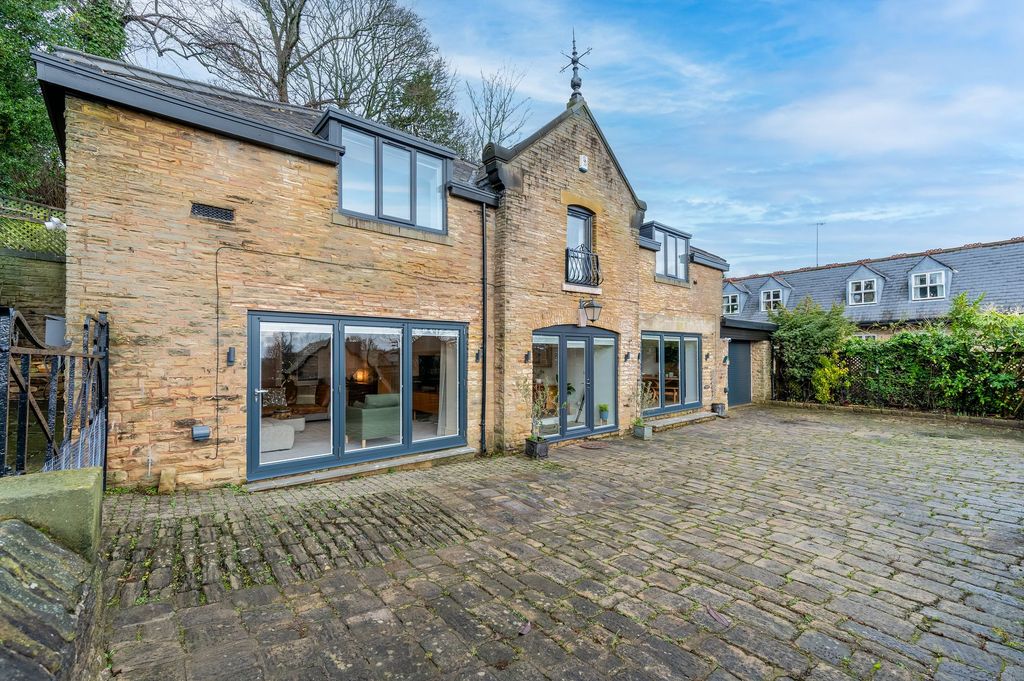 4 bed detached house for saleManchester Road, Crosspool S10