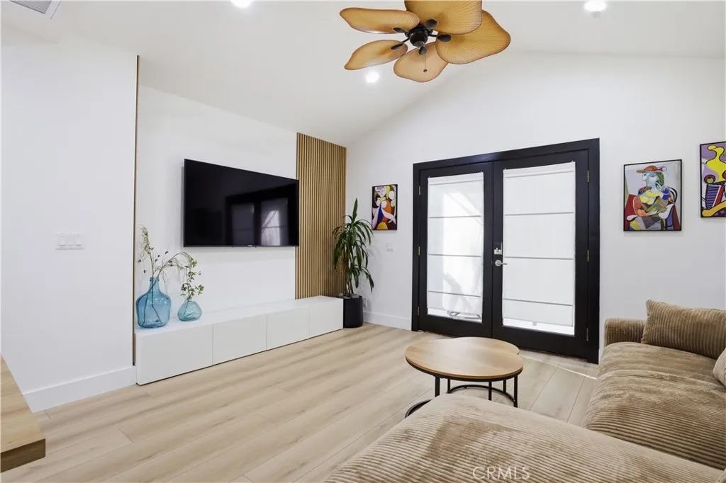 Additional image 7 of 5209 Avenida Oriente Street, Tarzana, CA 91356