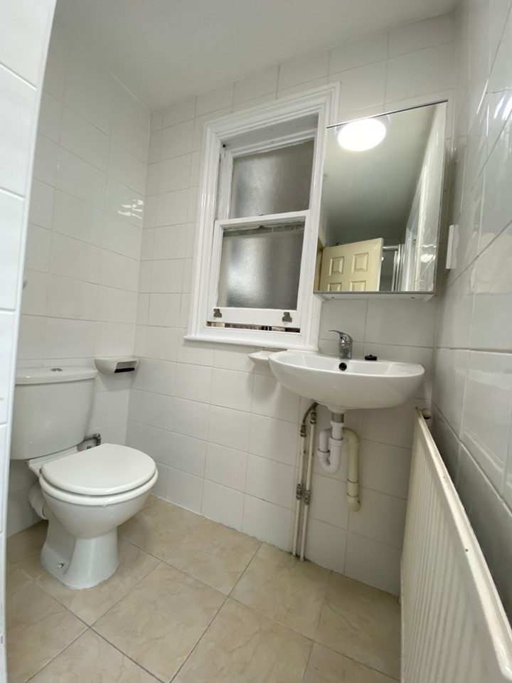 Additional image 4 of Studio Flat, Wrights Lane, W8, N1 7GU
