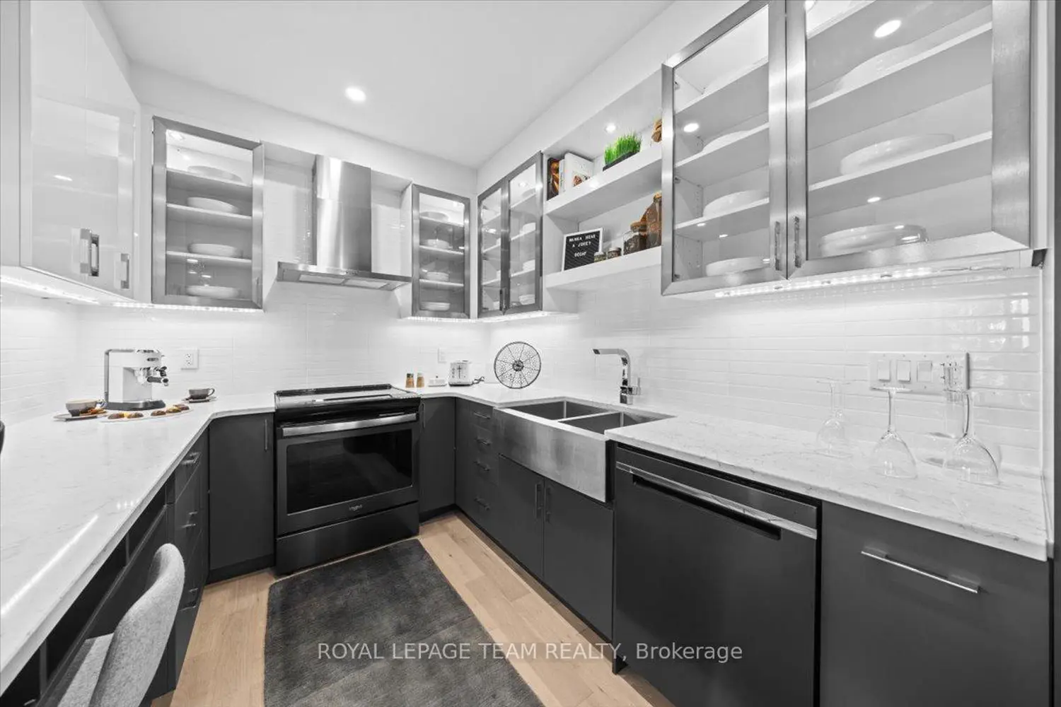 Additional image 11 of 2376 Tenth Line Road 205