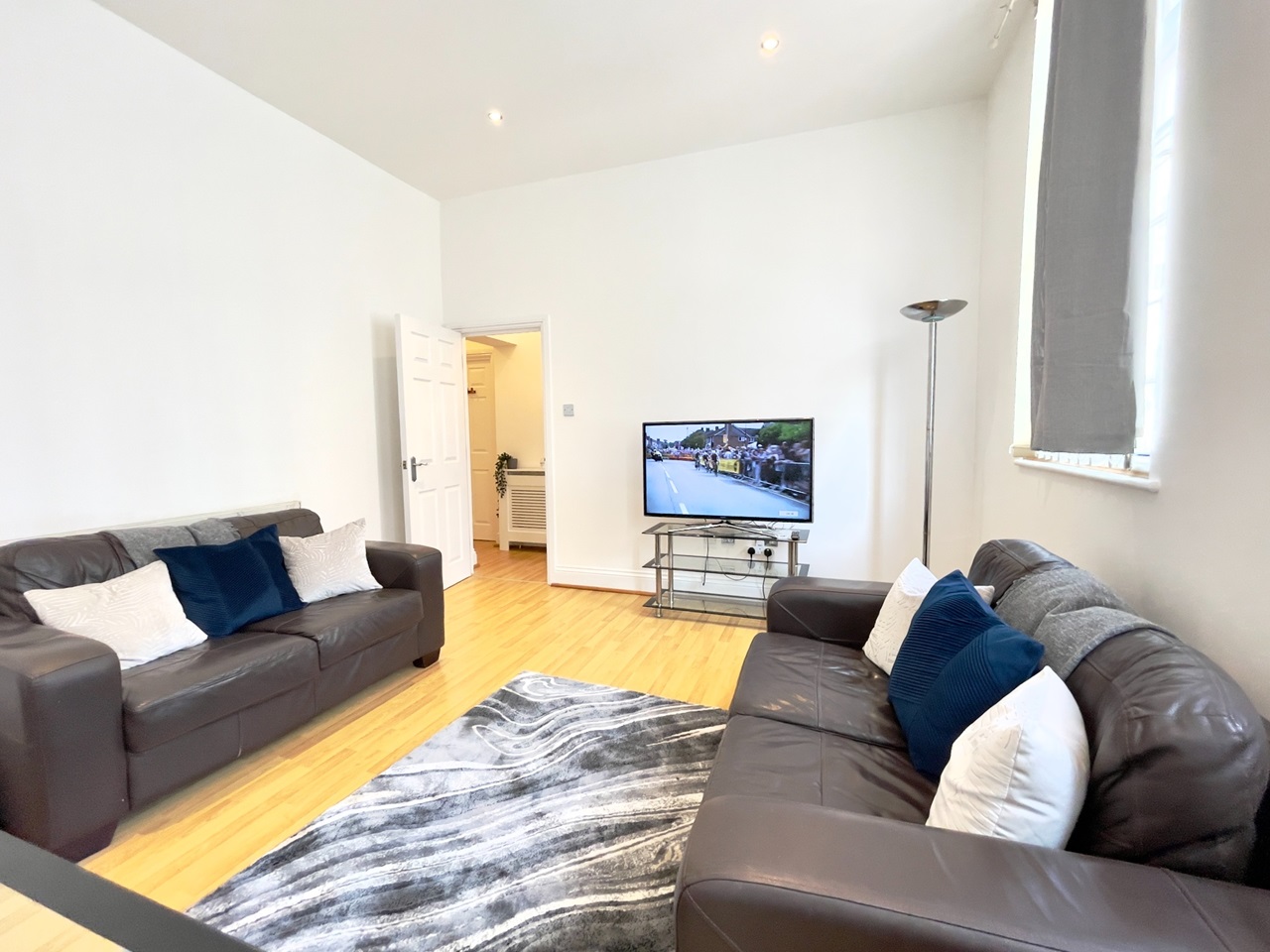 1 Bed Flat, Newhall Street, B3, N1 7GU