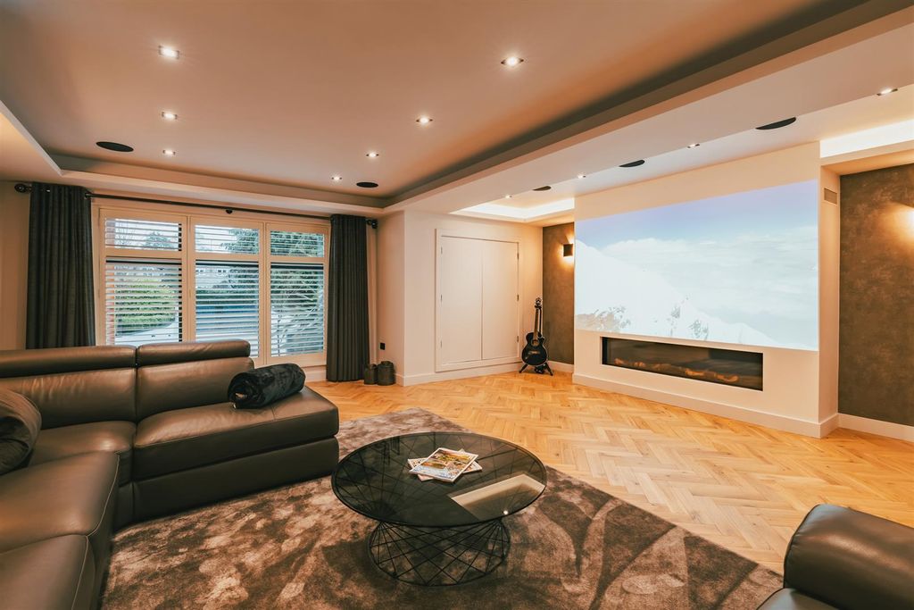 Additional image 21 of 5 bed detached house for saleDore Road, Sheffield S17