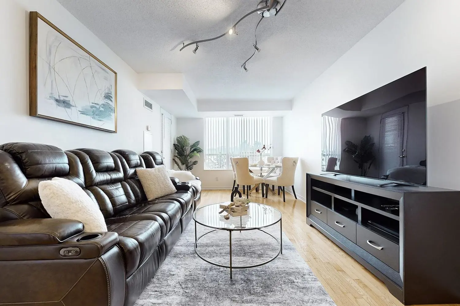 Additional image 6 of 19 Northern Heights Street 412