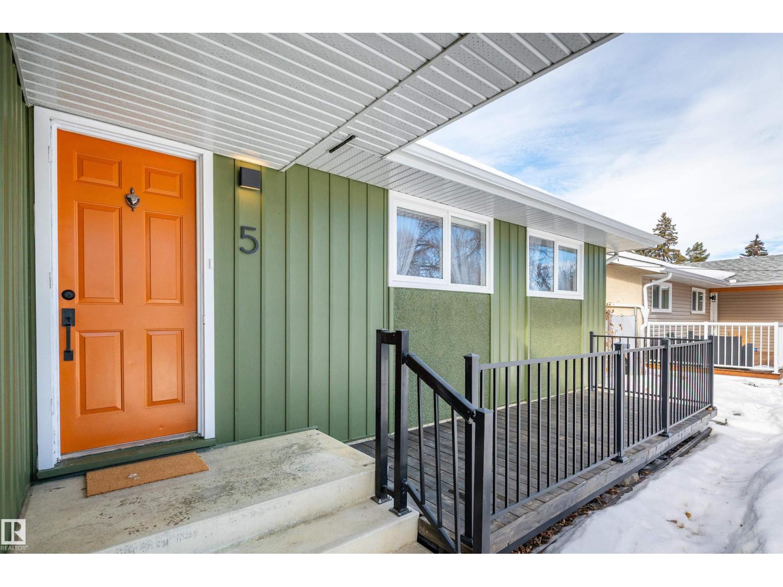 5 Larose Drive, St. Albert, AB, T8N1S5