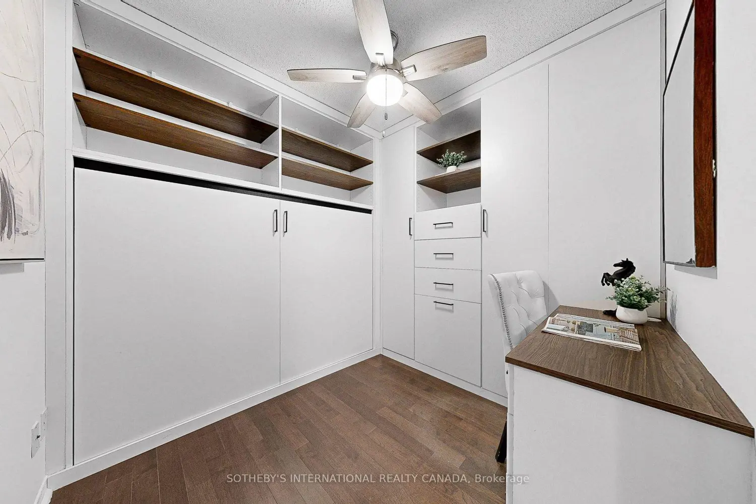 Additional image 10 of 55 Harrison Garden Boulevard 204