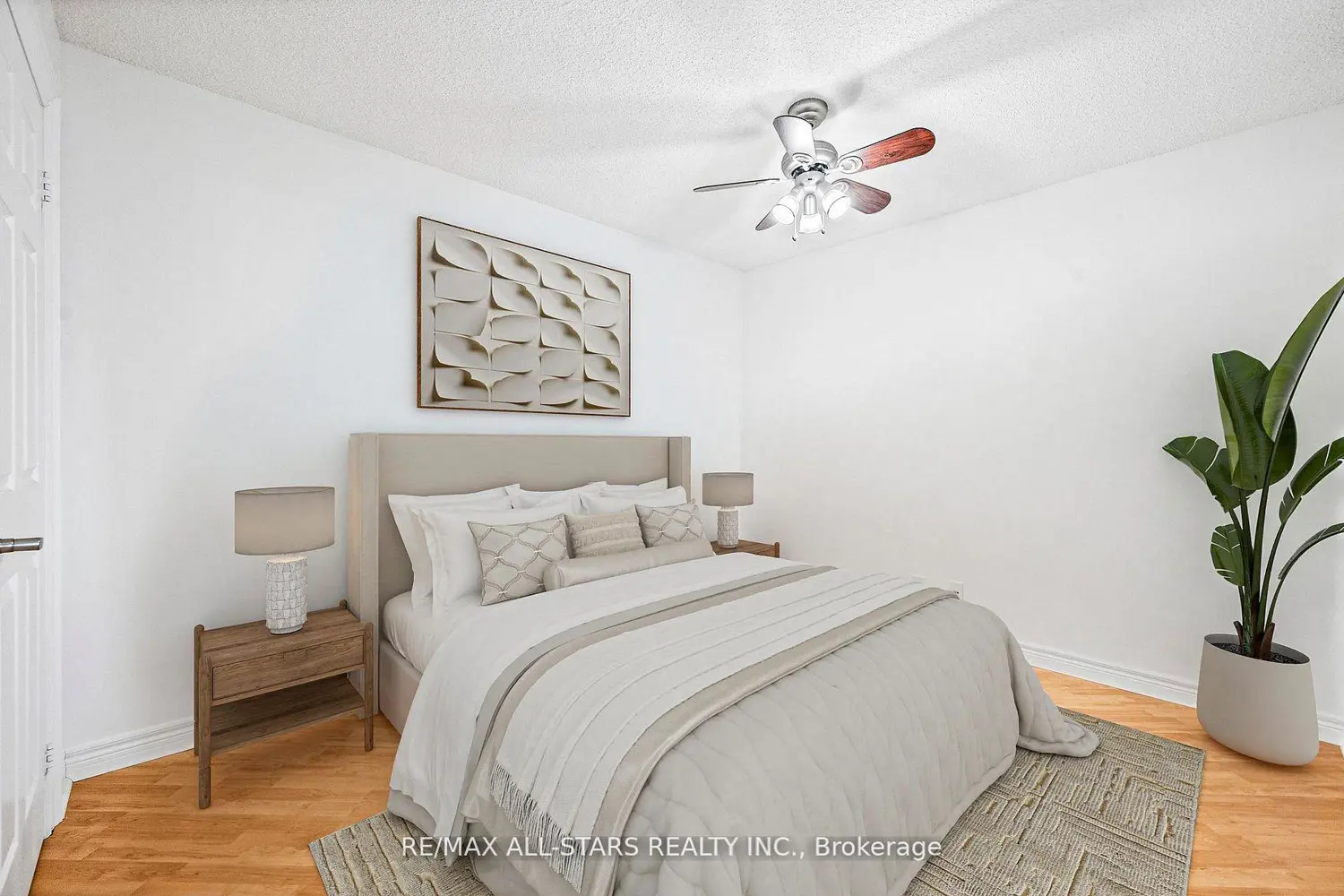 33 Cox Boulevard 536 photo 5