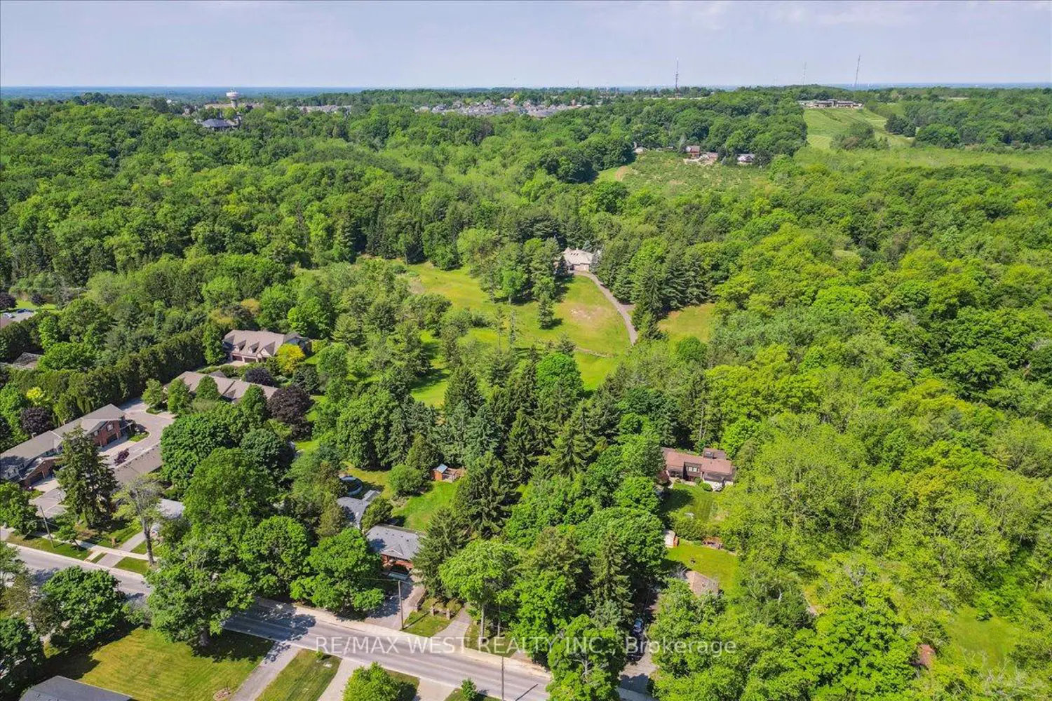 Additional image 9 of 1630 Pelham Street