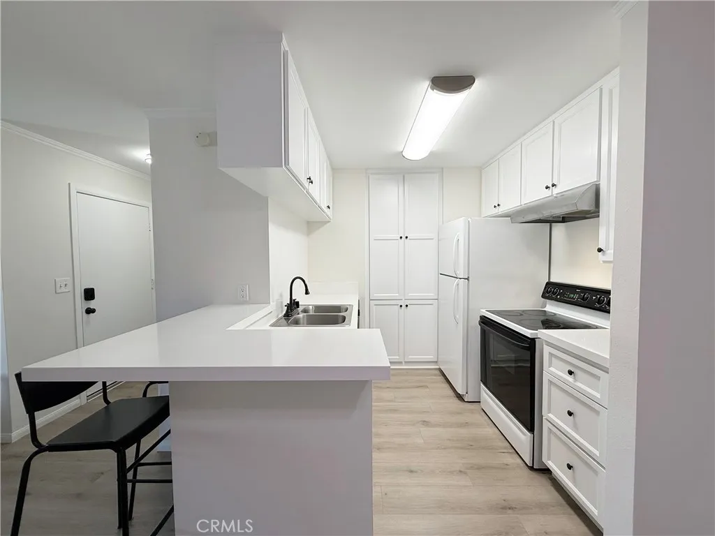 Additional image 2 of 806 Coriander Drive Unit H, Torrance, CA 90502