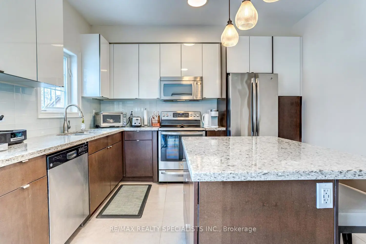 Additional image 8 of 1129 Haig Boulevard 8