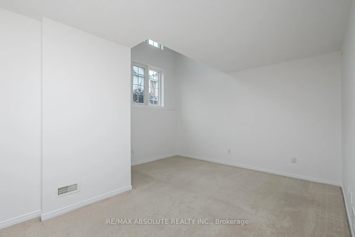 Additional image 12 of 242 Gershwin Private