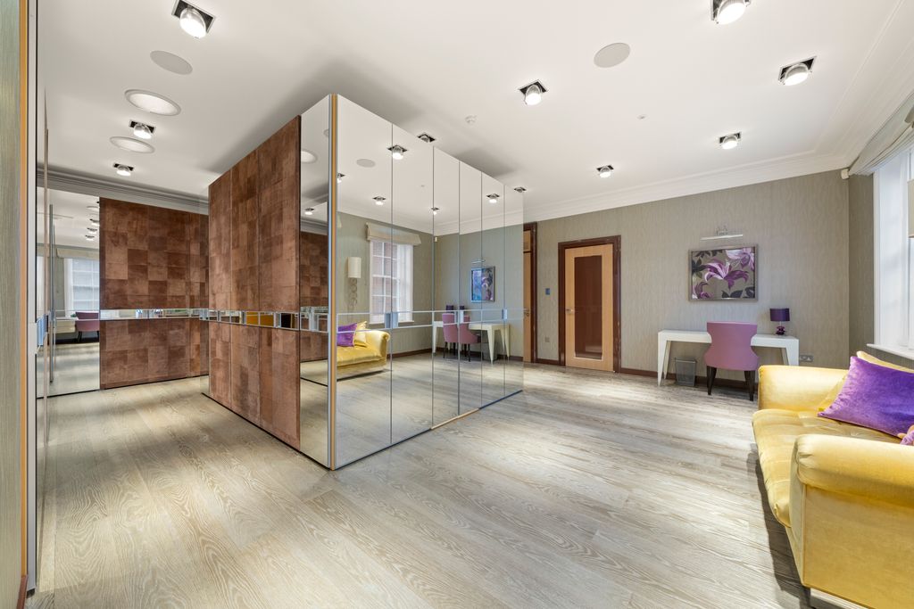 Additional image 22 of 6 bed detached house for saleEast Road, Weybridge KT13