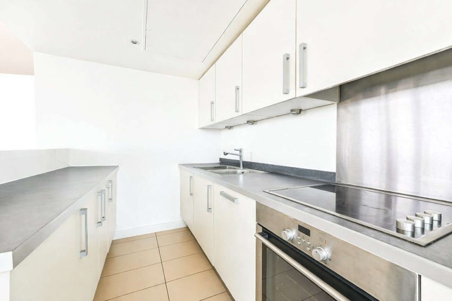 Additional image 3 of 2 Bed Flat, Falcon Wharf, SW11, N1 7GU