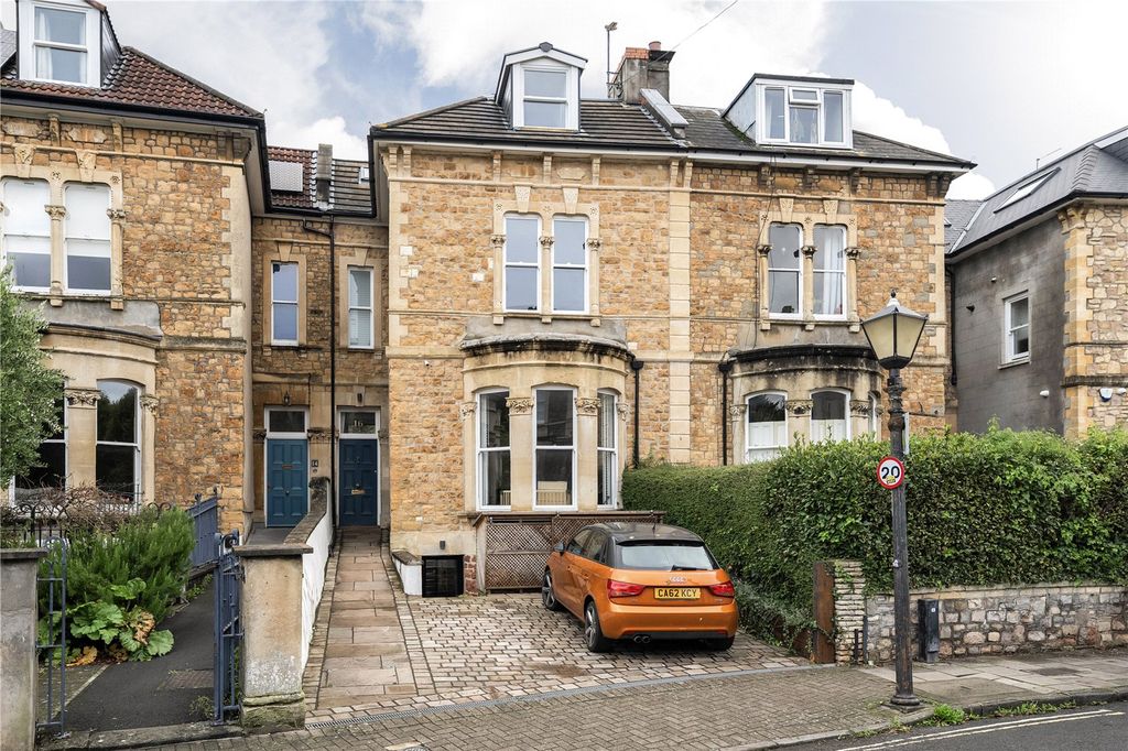 5 bed semi-detached house for saleAll Saints Road, Bristol, Somerset BS8