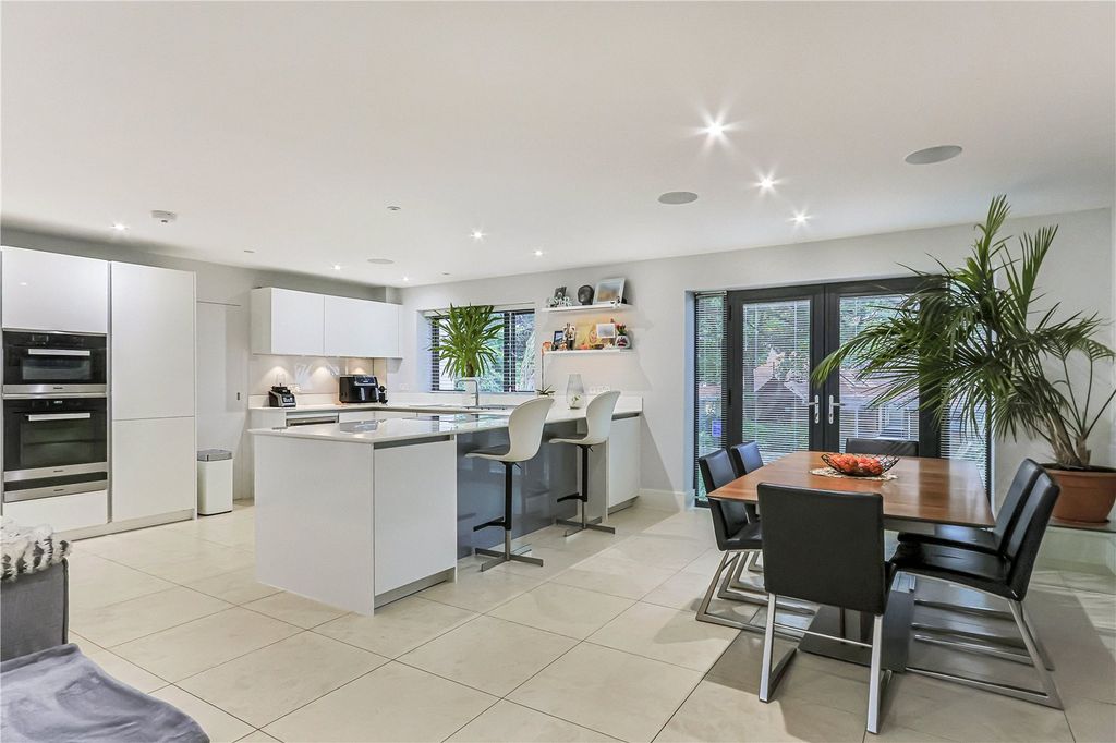 Additional image 10 of 3 bed flat for salePanorama Road, Poole, Dorset BH13