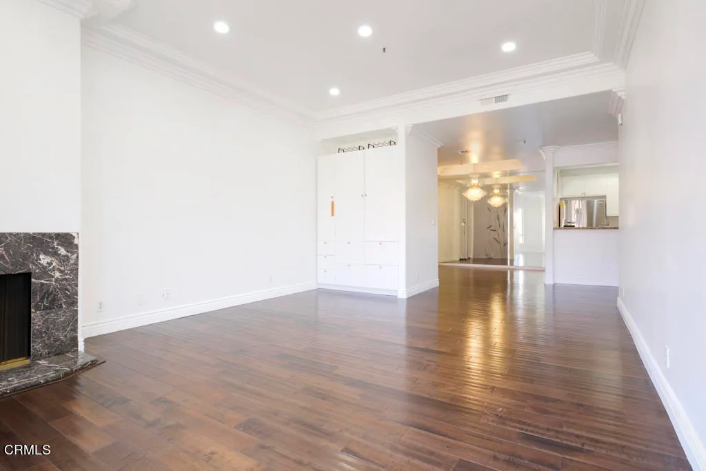 Additional image 34 of 4830 Elmwood Avenue Unit 206, Los Angeles, CA 90004