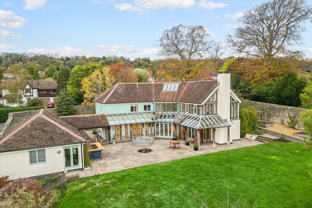 4 bed detached house for saleGrove Avenue, Coombe Dingle, Bristol BS9