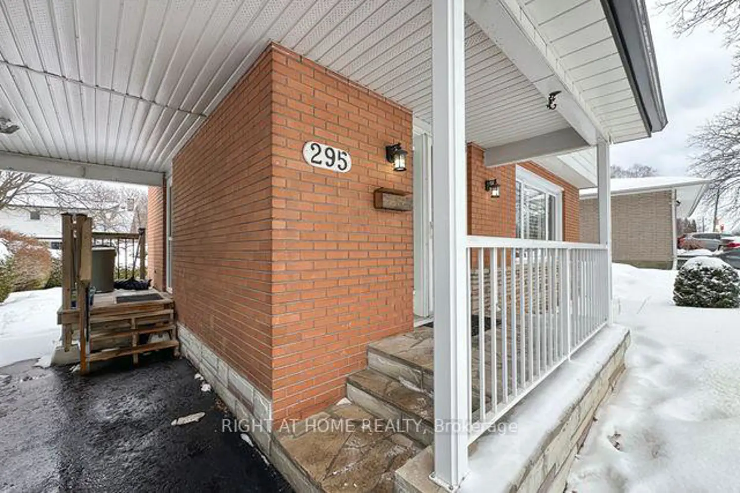 295 Central Park Boulevard photo 2