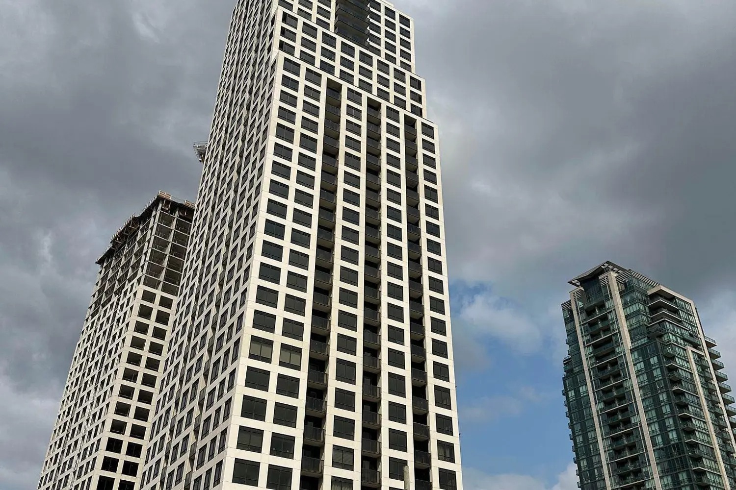 36 Elm Drive 3605