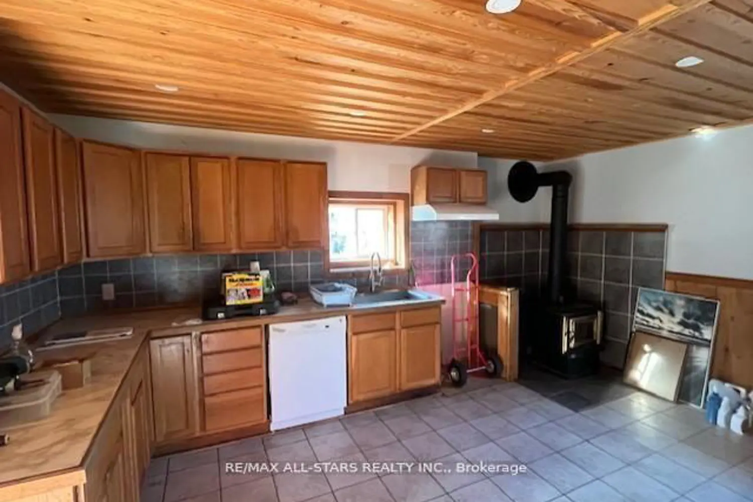 Additional image 4 of 211 Burnt River Road