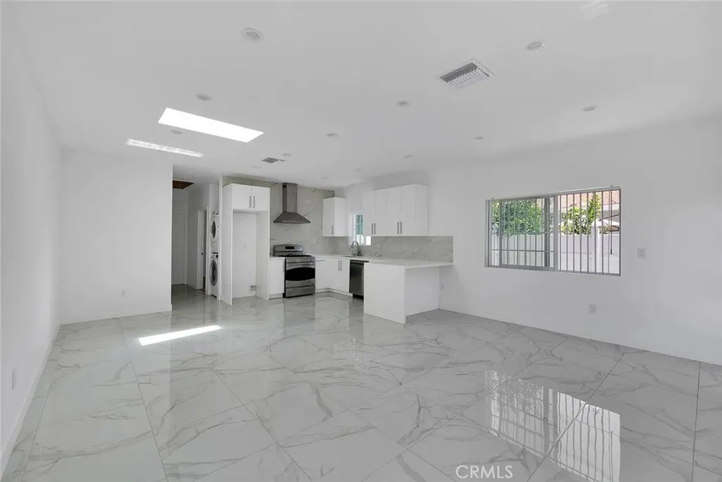 Additional image 25 of 634 E Valencia Avenue, Burbank, CA 91501