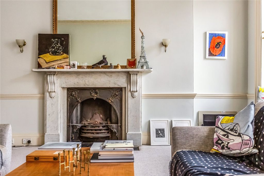 Additional image 4 of 2 bed flat for saleGreat Pulteney Street, Bath, Somerset BA2