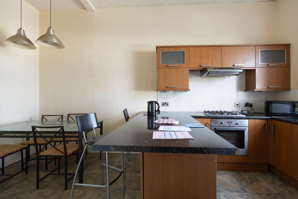 Additional image 8 of 2 bed flat for saleNew Road, Ayr KA8