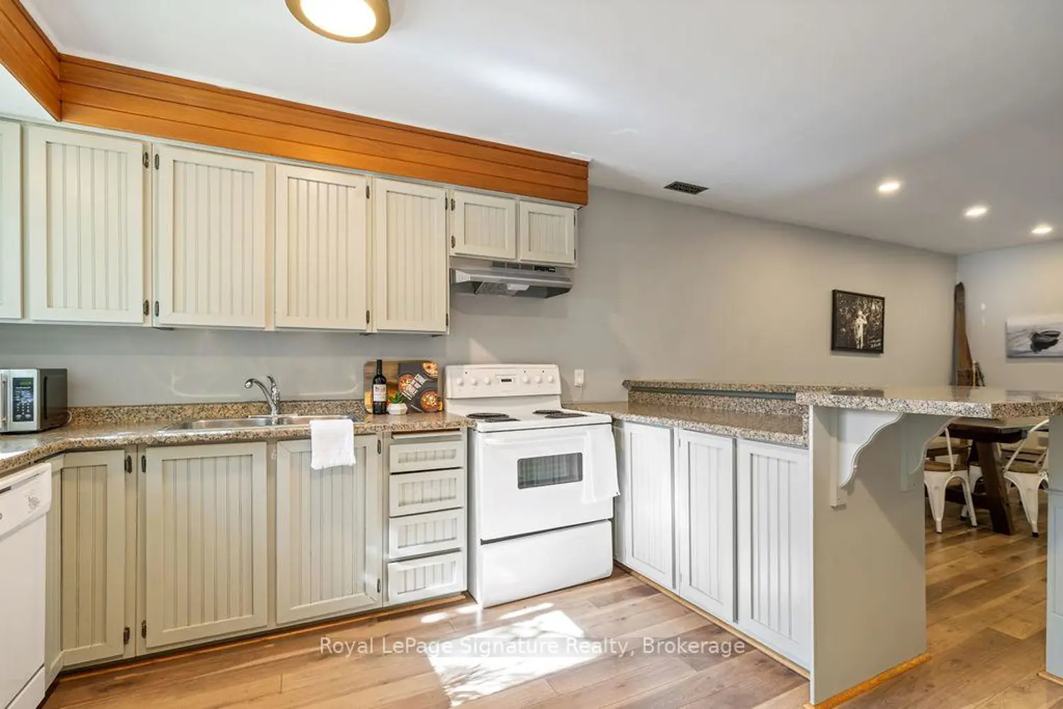 Additional image 3 of 124 Escarpment Crescent