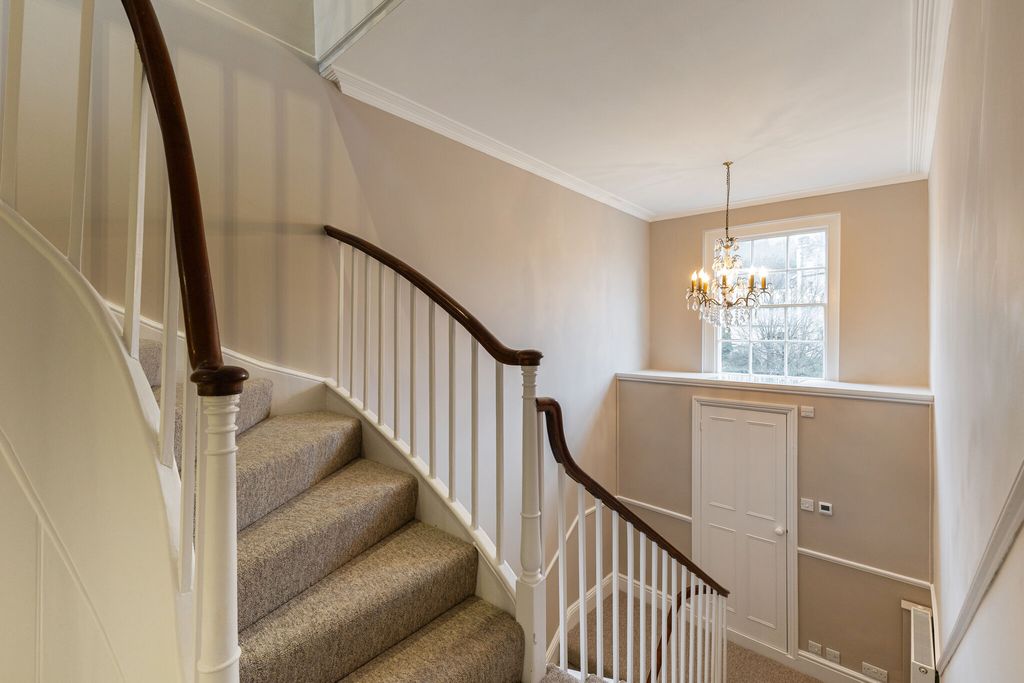 Additional image 6 of 4 bed flat for saleCavendish Place, Bath BA1