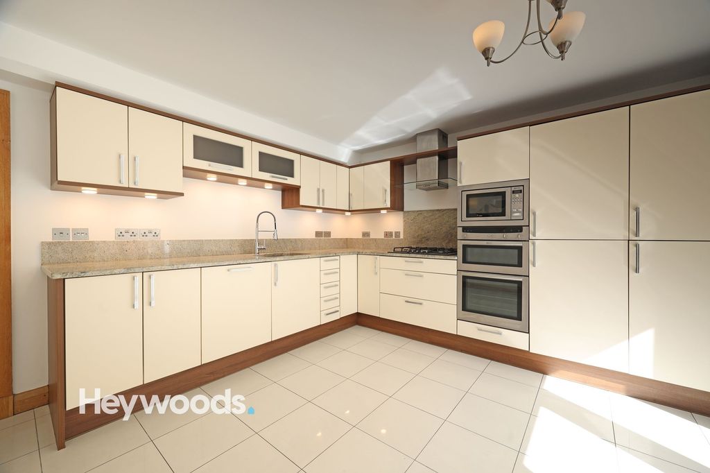 Additional image 11 of 2 bed flat for saleMaple Court, Sidmouth Avenue, Newcastle Under Lyme ST5
