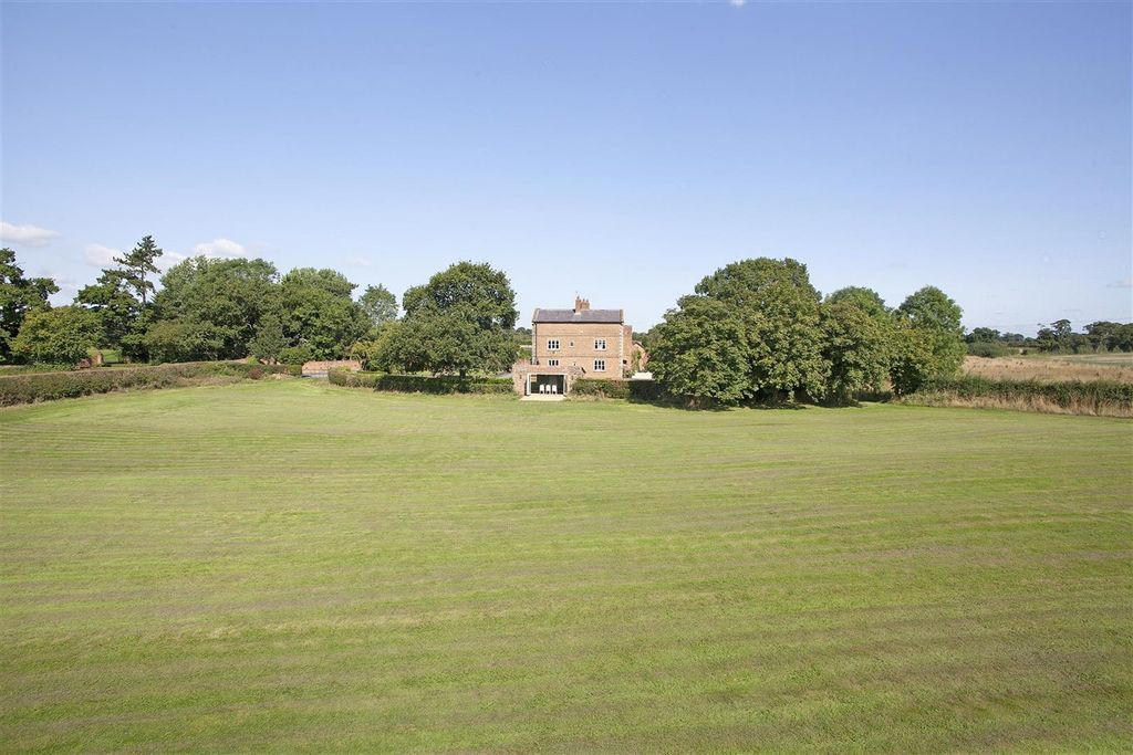 Additional image 69 of 6 bed detached house for saleWhitchurch Road, Milton Green, Chester CH3