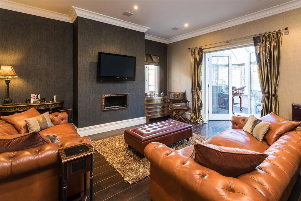 Additional image 6 of 5 bed detached house for saleTheobald Road, Bowdon WA14