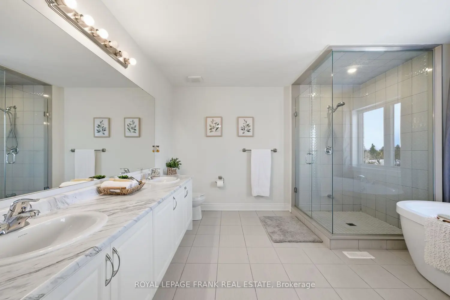 Additional image 12 of 60 Hennessey Crescent