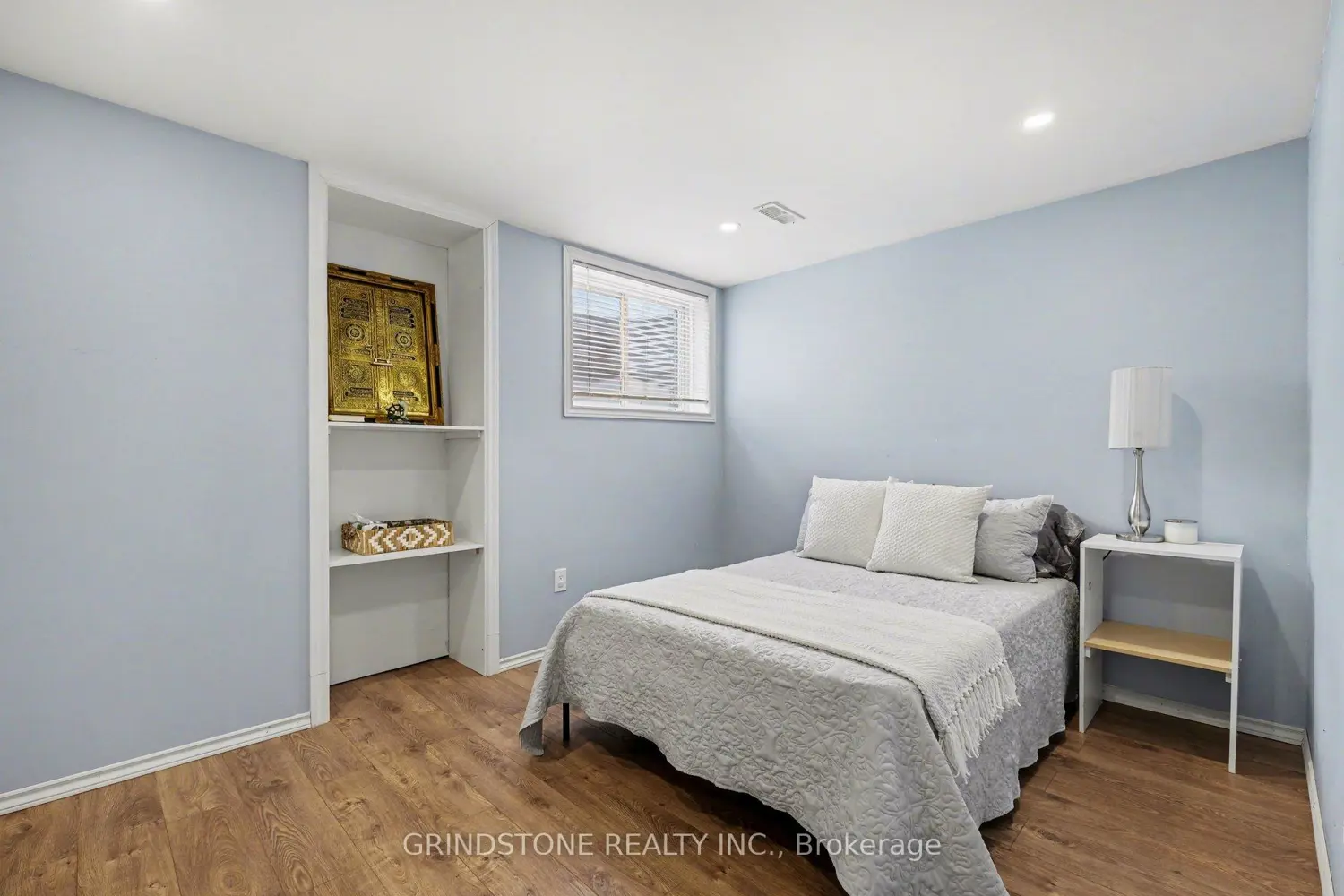 Additional image 18 of 64 Watershield Ridge