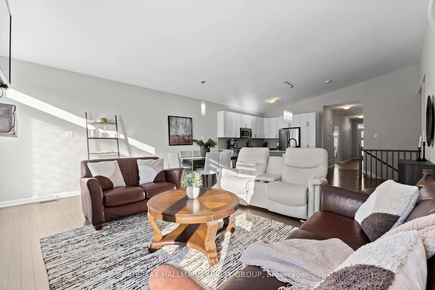 Additional image 6 of 433 Sterling Avenue